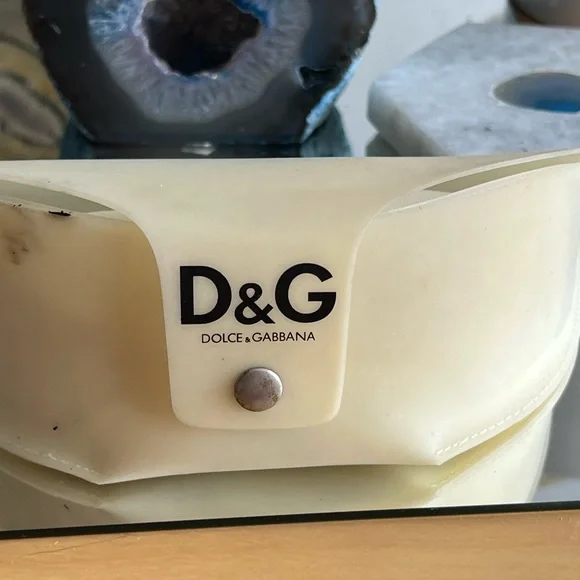 Authentic D&G sunglasses - Picture 5 of 5